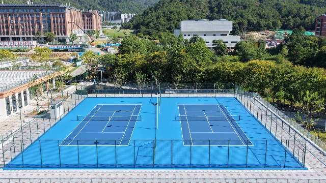 室內與室外網球場的核心區別及室內層高要求